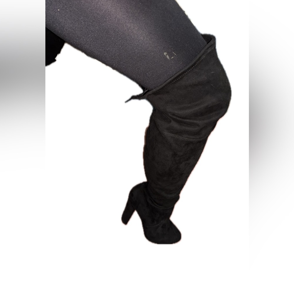 Elegant Black Over-the-Knee Boots